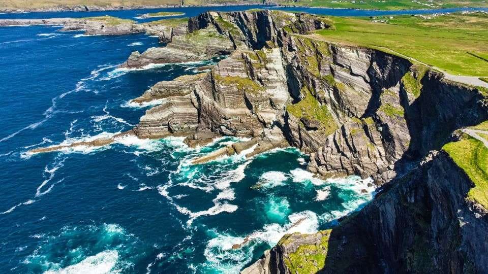 Schüleraustausch Kombi England Irland mit Into Austria - erlebe die Smaragdinsel Kombiniere Dein High School Jahr England und Irland mit INTO Austria